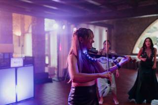 Lia Jensen - Dj & Violinist 3