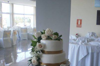 Tartas de boda oro