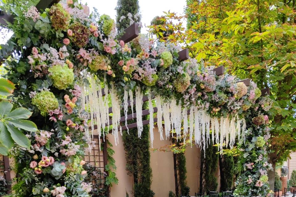 Arco con flor variada