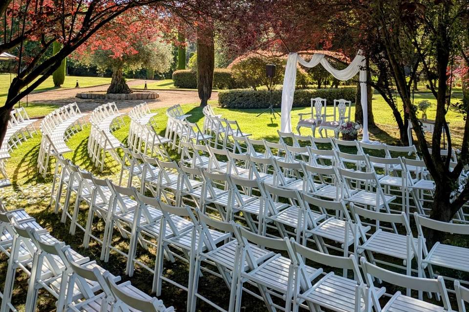 Ceremonia en los jardines