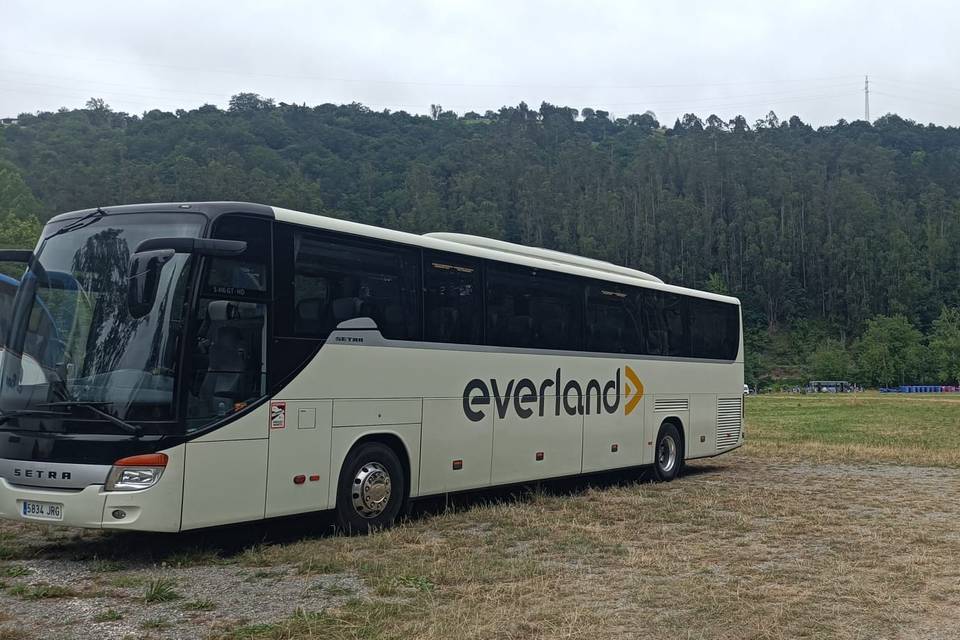 Bus de 54 plazas