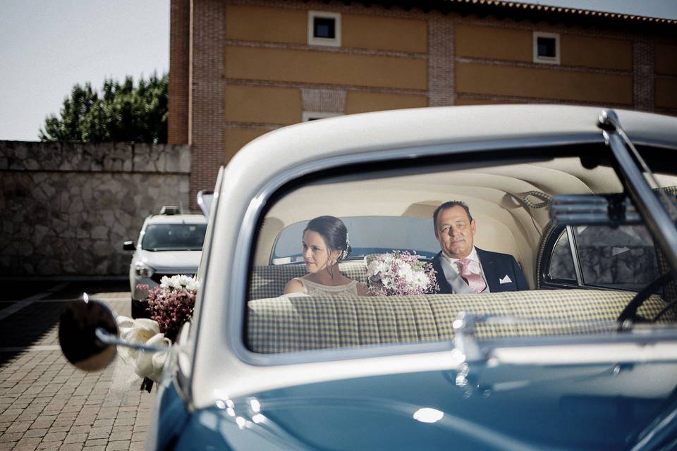 Boda de Irene - coche clásico