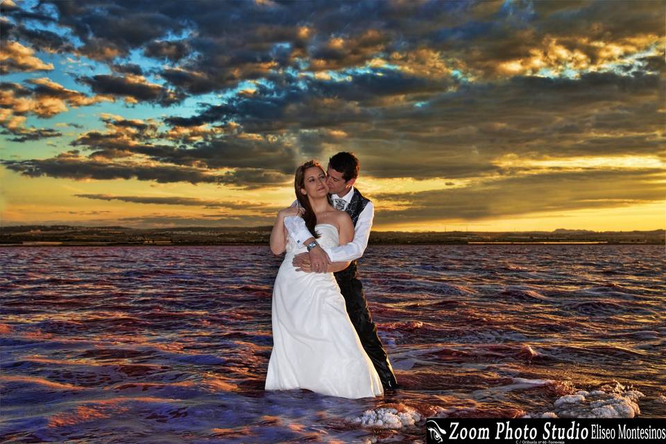 Postboda en las salinas