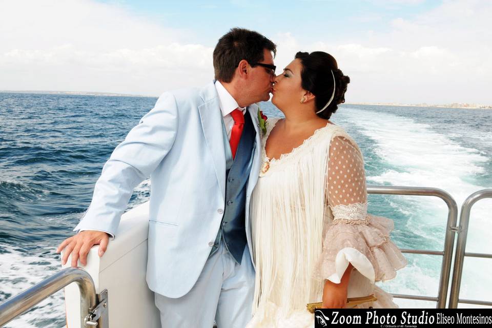 En el barco antes de casarnos