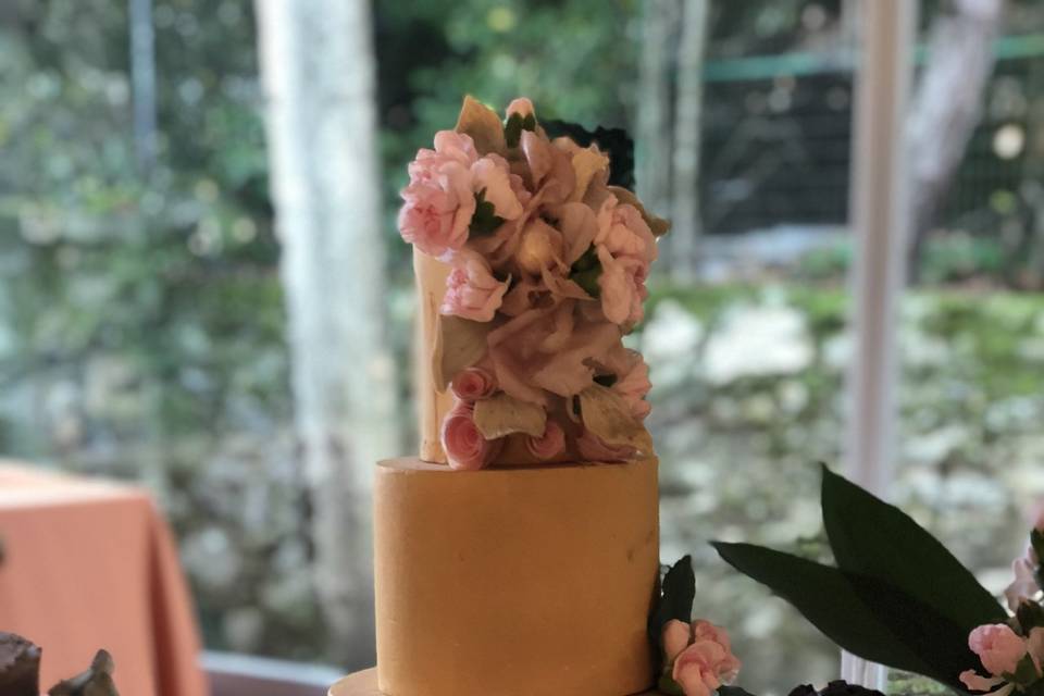 Fondant y flor de oblea