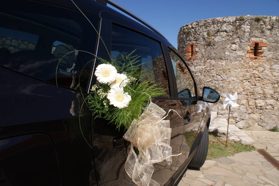 Detalle en la puerta del coche