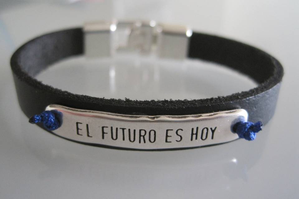 Pulseras con mensajes positivo