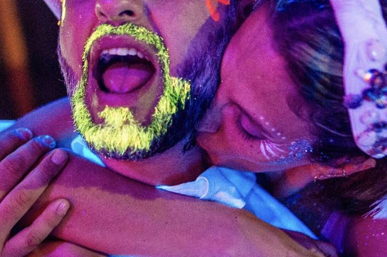 Glitter bar