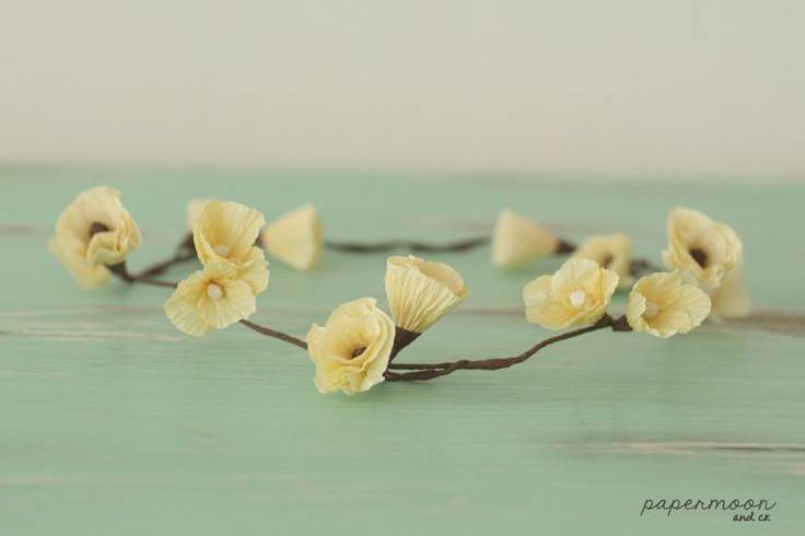 Tocado mini-flores amarillas