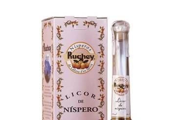 Licor de nísperos