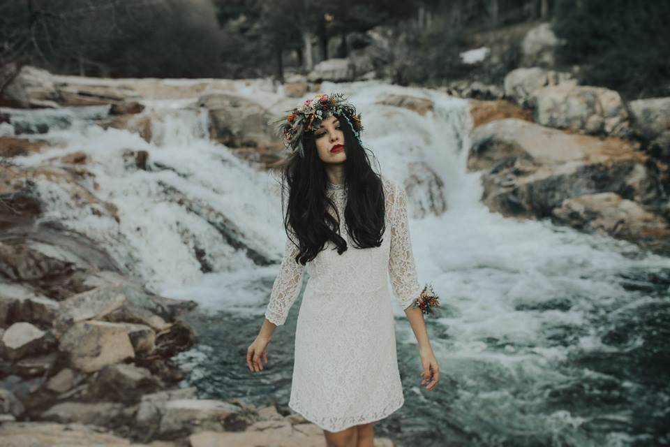 Novia en el río