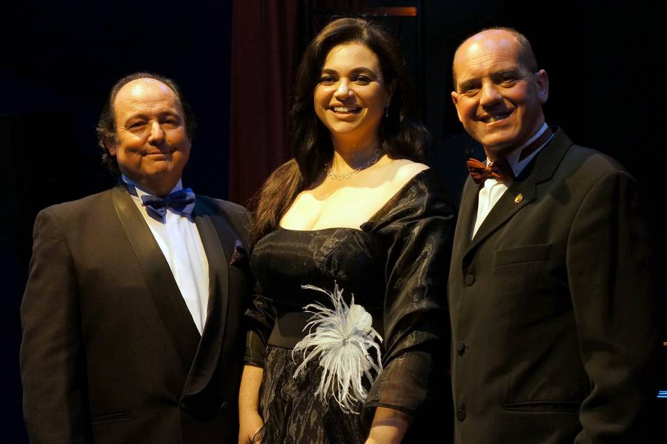 TriOpera - Soprano, tenor y pianista
