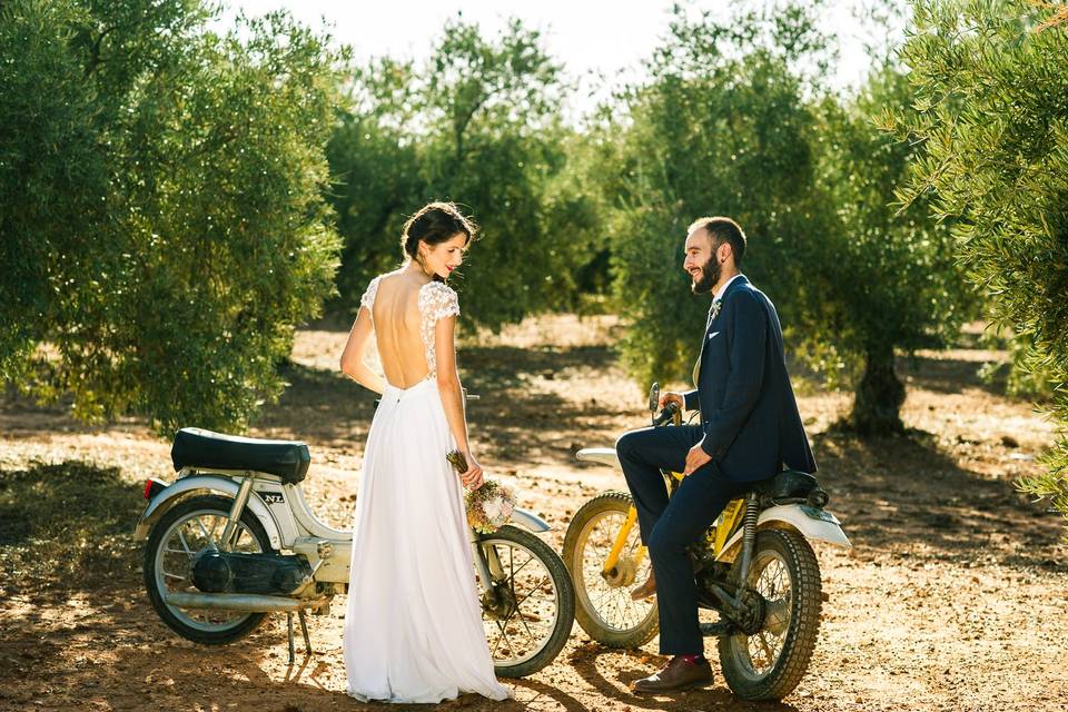 Postboda en el campo