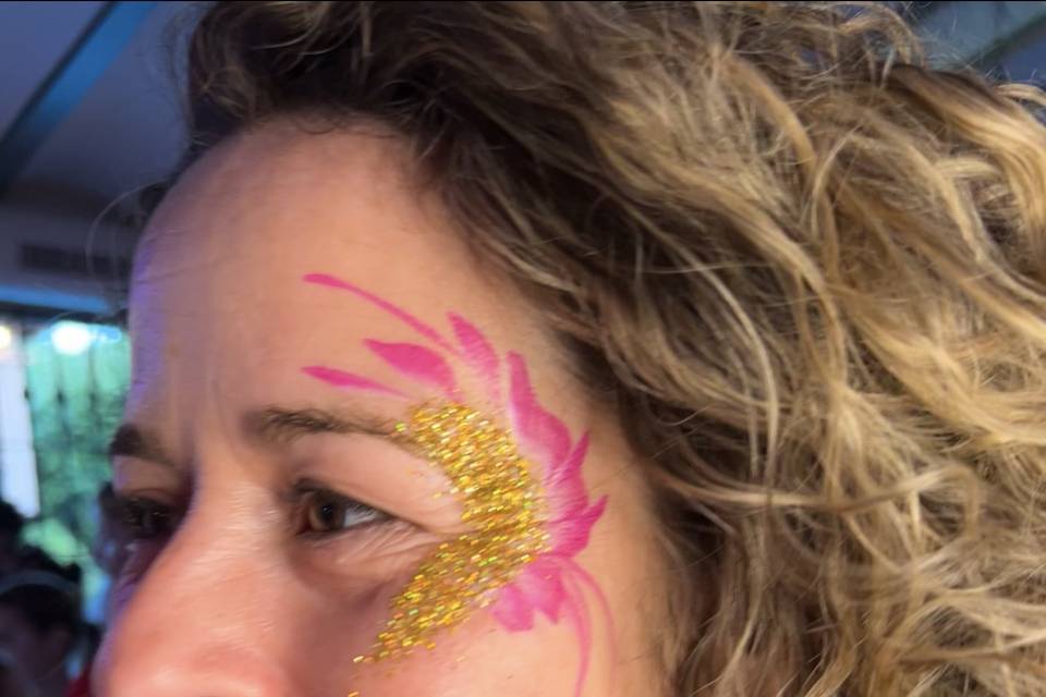 Glitter bar y facepainting