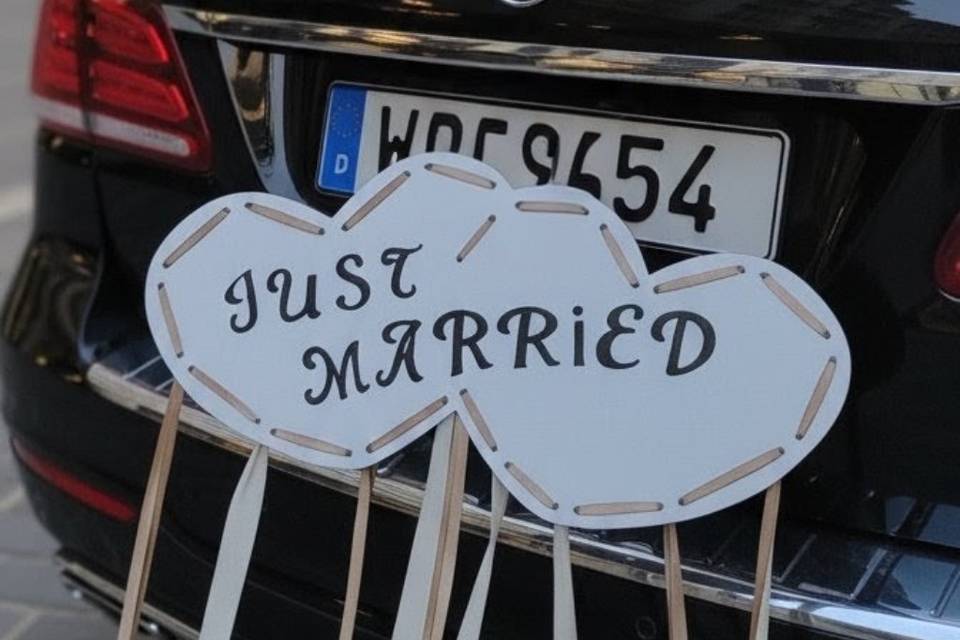 Muestra de cartel Just Married