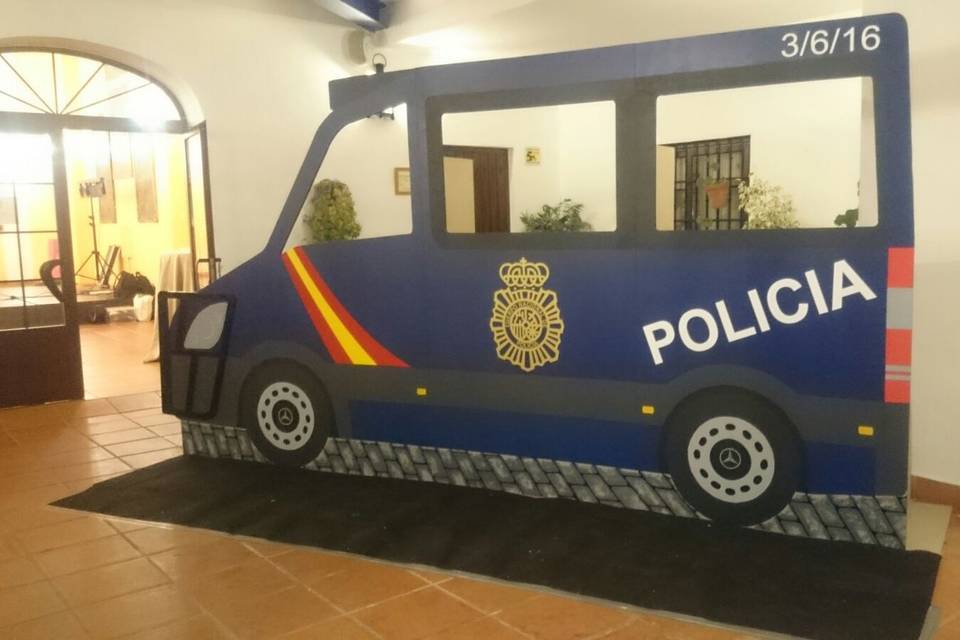 Camión de policía