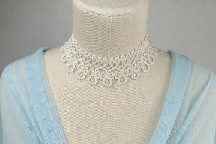 Choker blanco