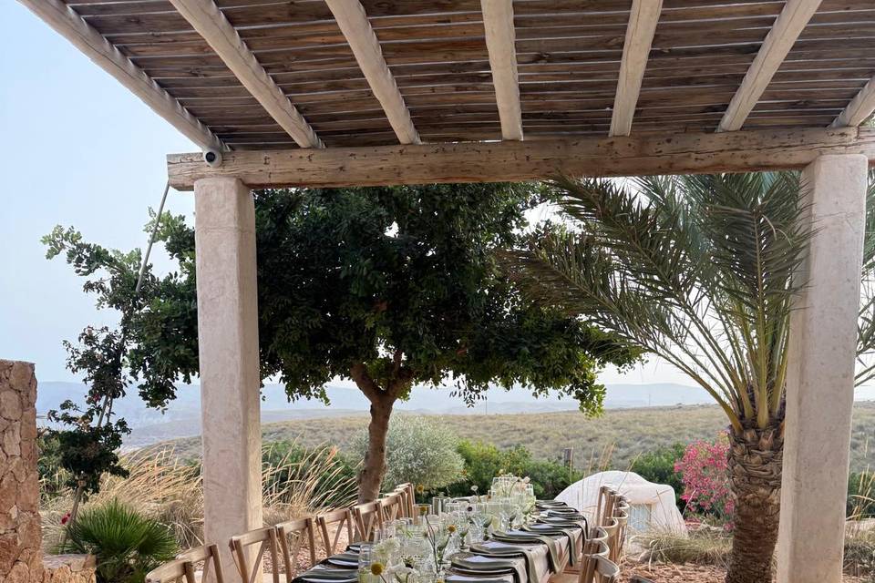Mesa Serpenteante Mediterránea