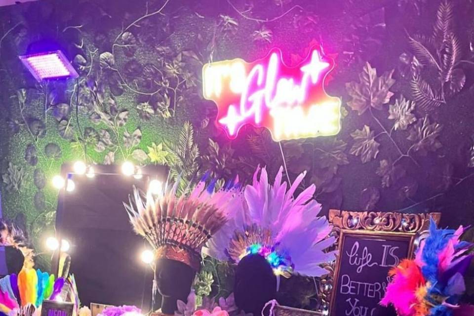 Glitter bar