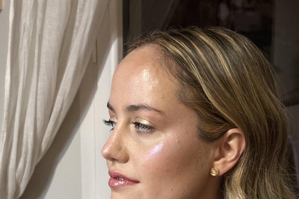 Maquillaje y peluquería