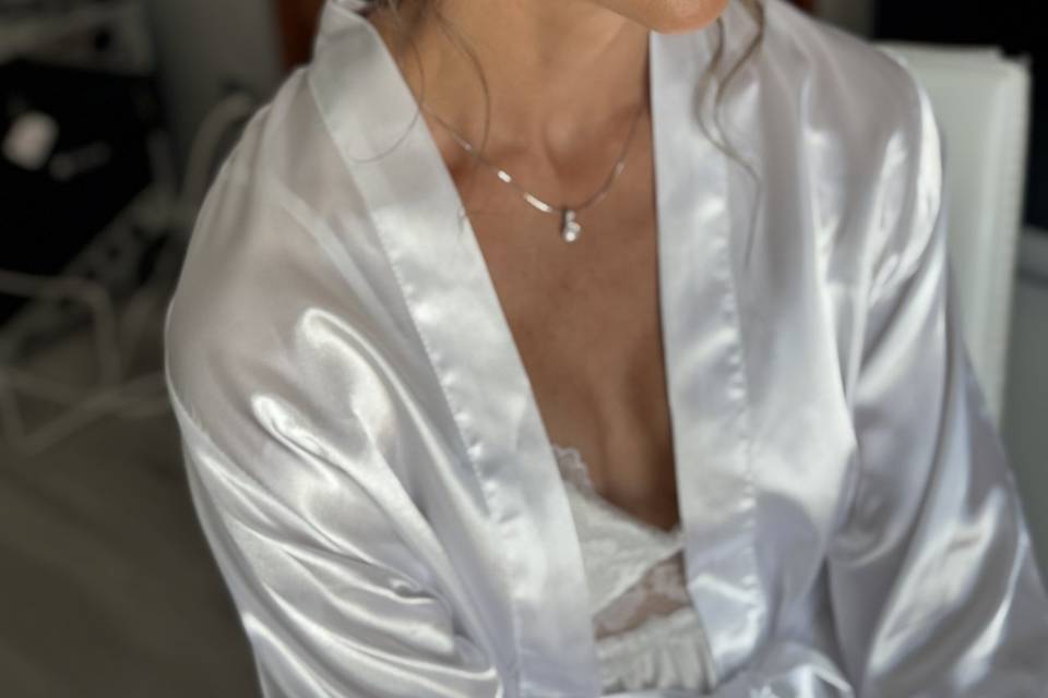 Maquillaje y peinado Mireia