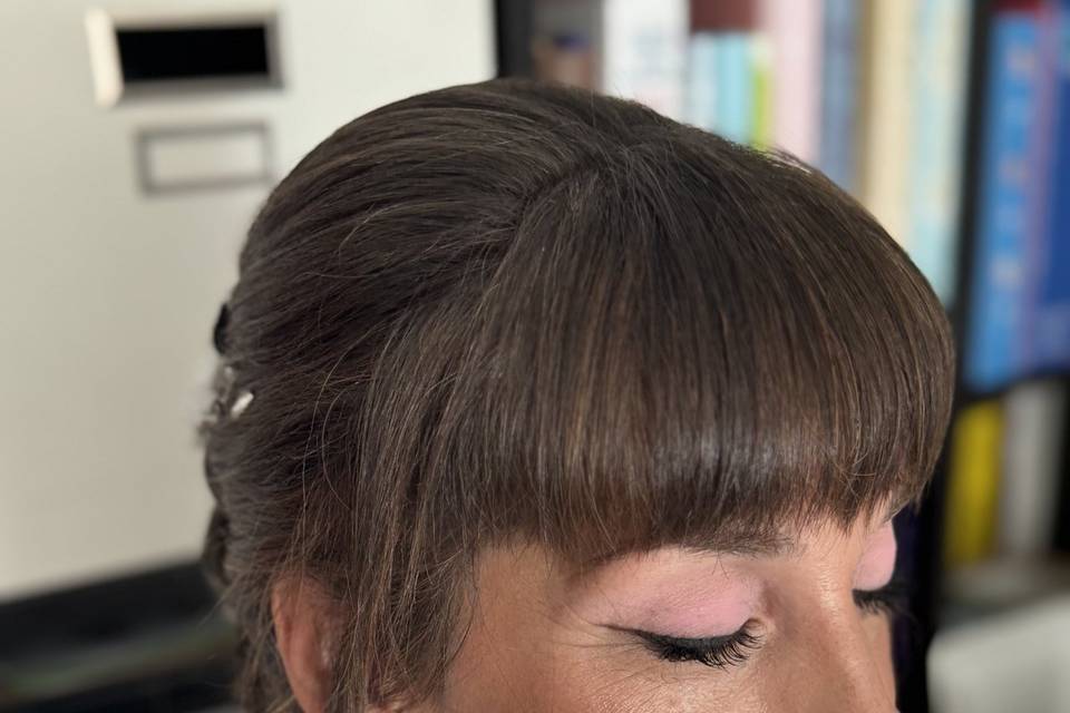 Maquillaje y peinado Mireia