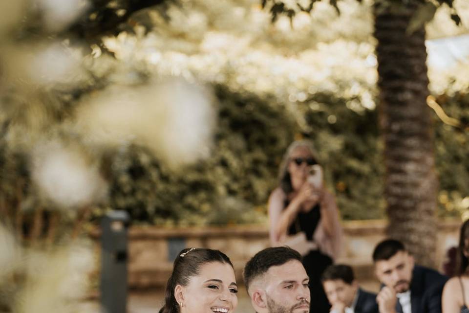 Maquillaje y peluquería  Laura