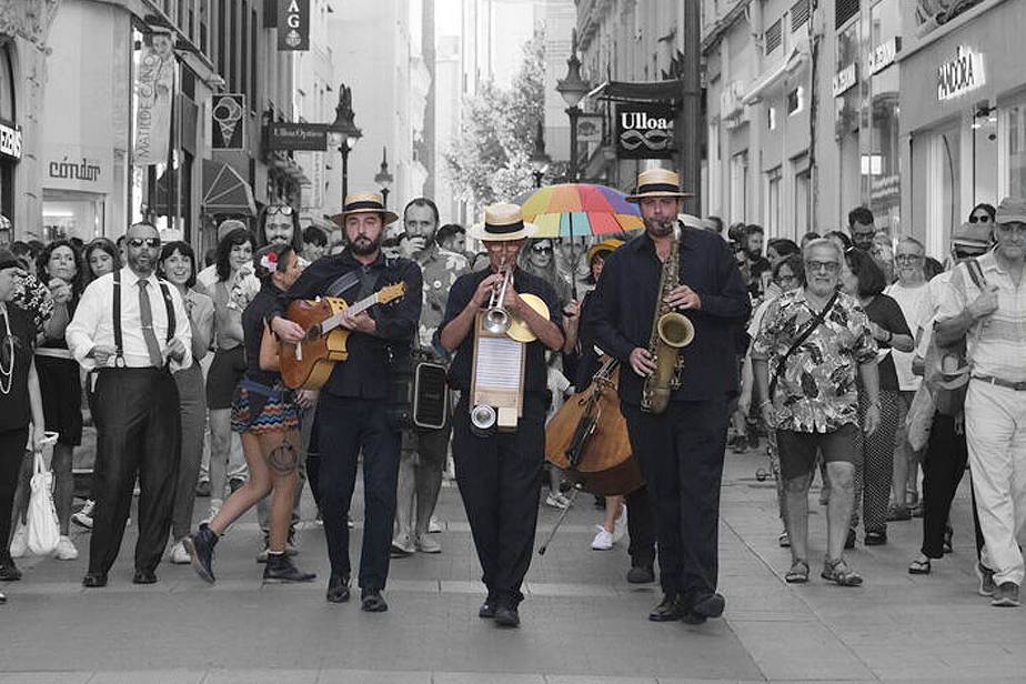 Marching Band. Pasacalles