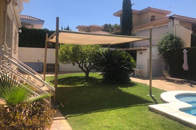 Pérgola rústica 4x4