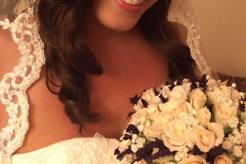 Maquillaje y peinado de novia