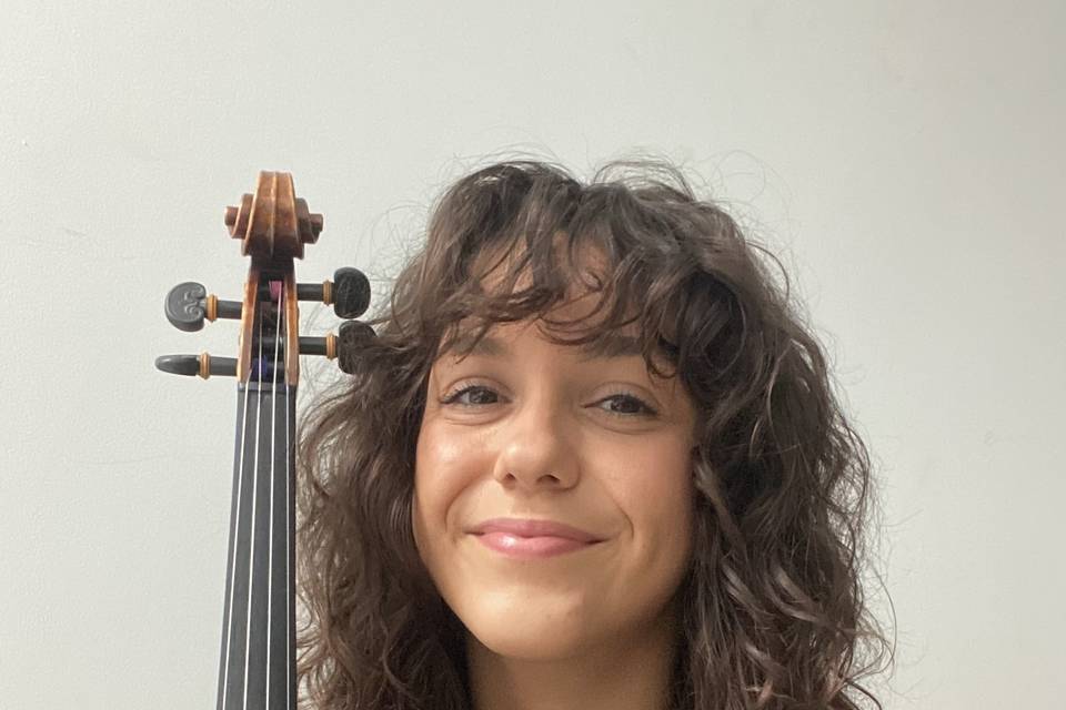 Sofía, viola