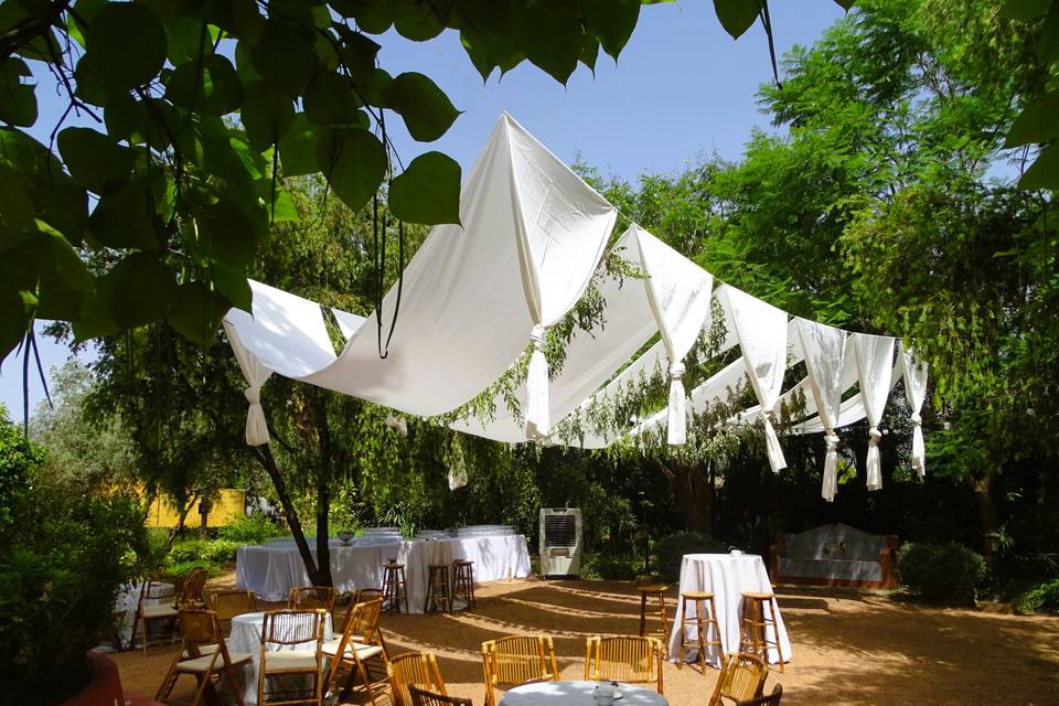 Montaje ceremonia jardin.