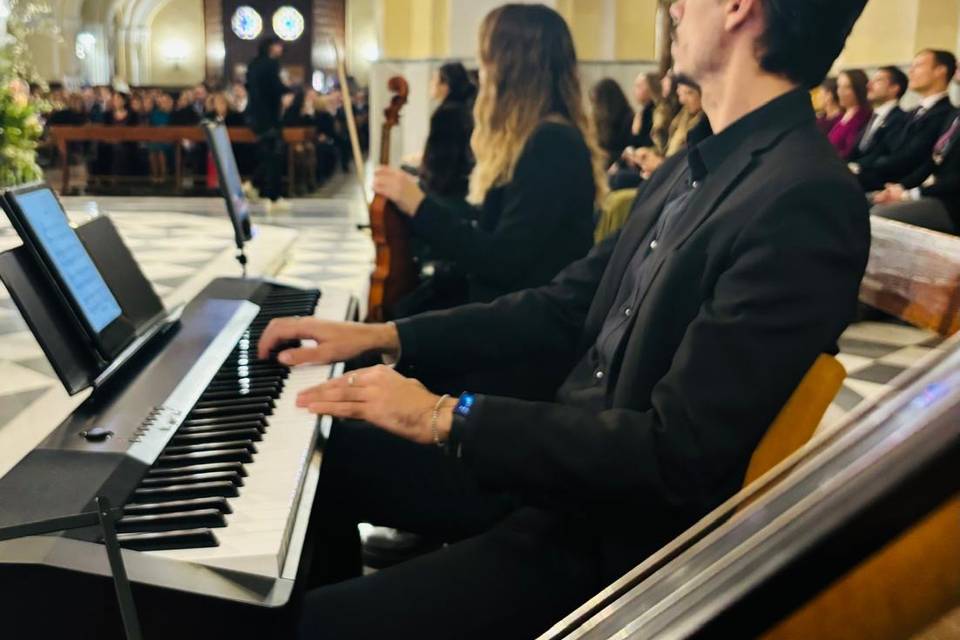 Piano violín y cello