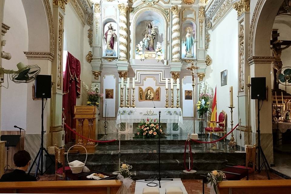 Sonido en la iglesia para la ceremonia