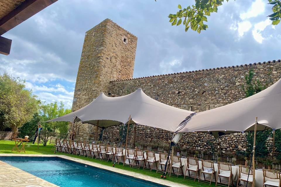 Banquete en piscina