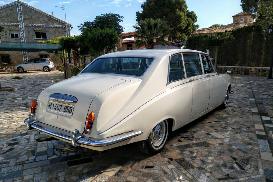 Daimler Ds420 Blanco Hueso