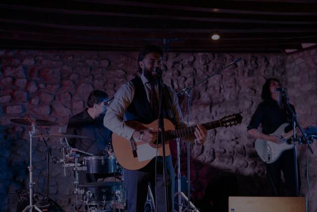 Higüanero y su banda en directo