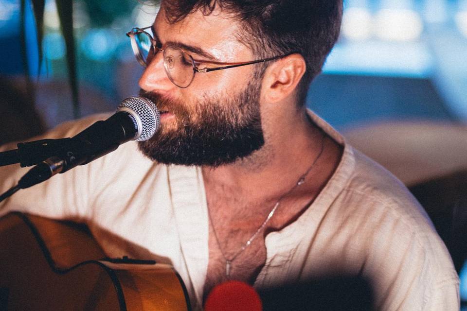 Primer plano durante el formato acústico