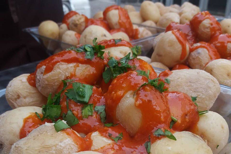 Patatas bravas