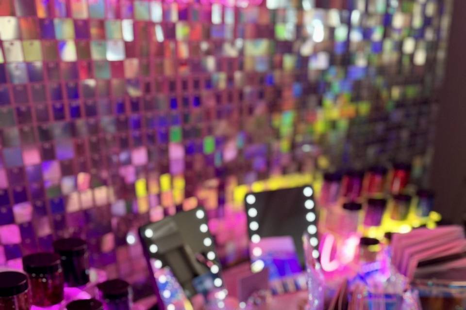 Glitter Bar
