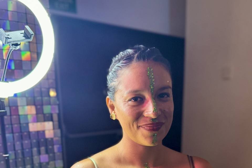 Glitter Bar