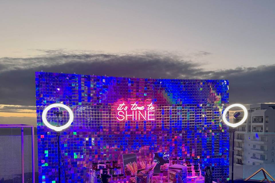Glitter Bar