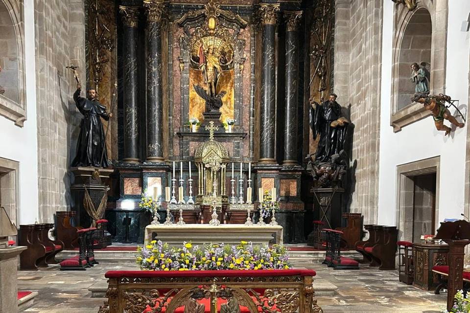 Altar Parroquia San Jorge