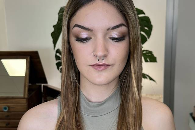 Sombra de ojos metálica