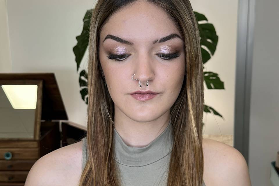 Sombra de ojos metálica