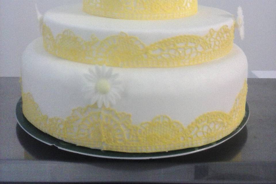 Tarta de boda de encaje