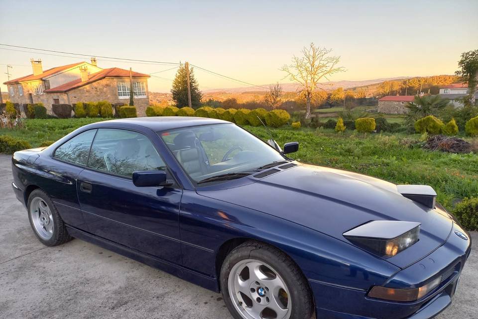 BMW 850