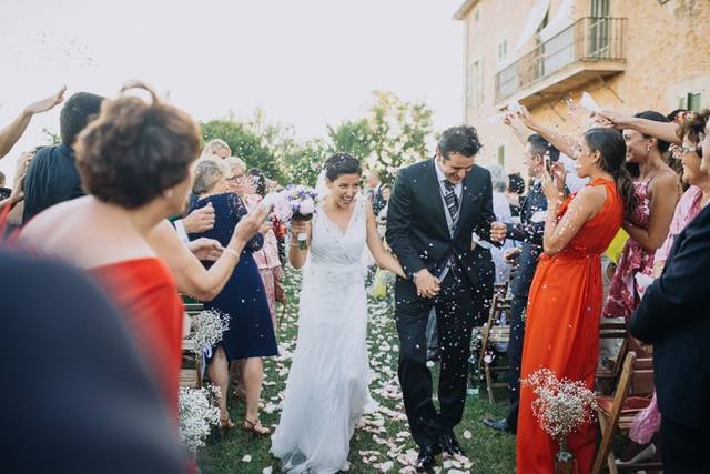 ¡Viva los novios!