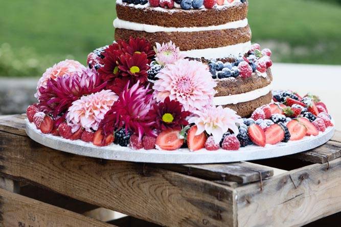 Naked cake