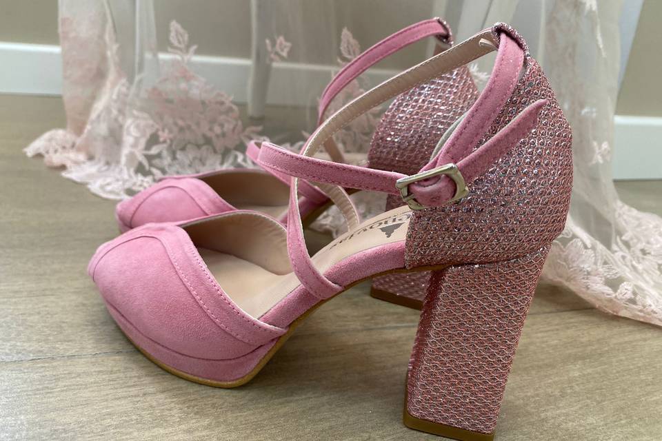 Zapatos de novia rosas